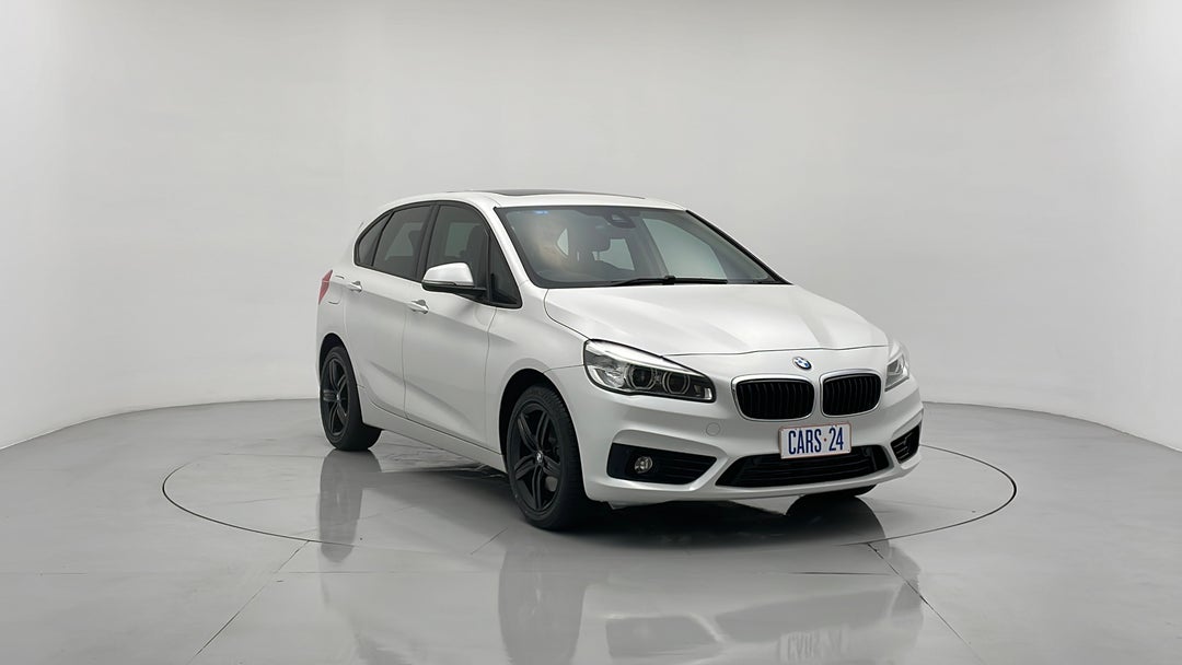 Right Front Diagonal (45- Degree) View