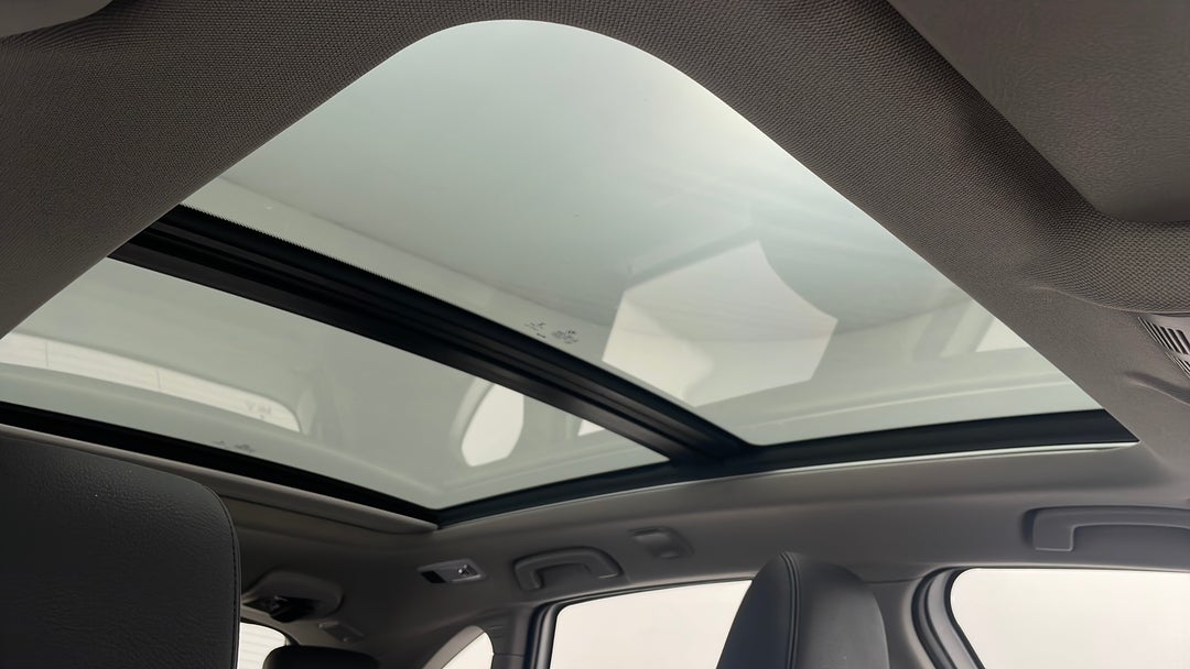 Interior Sunroof/Moonroof
