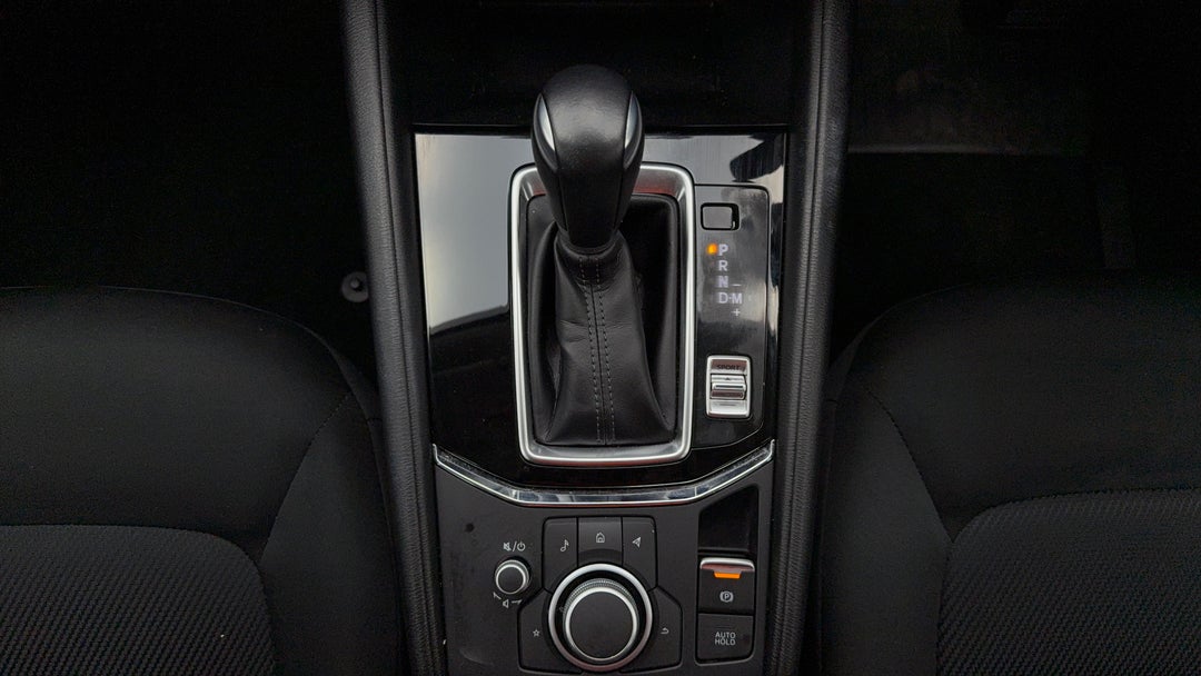 2024 Mazda CX-5 G20 Maxx (FWD), Automatic, 31063 km, Gear Lever 