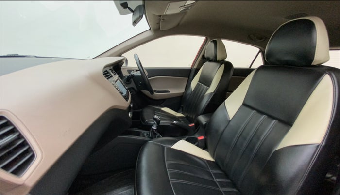 2016 Hyundai Elite i20 ASTA 1.4 CRDI (O), Diesel, Manual, 76,454 km, Right Side Front Door Cabin