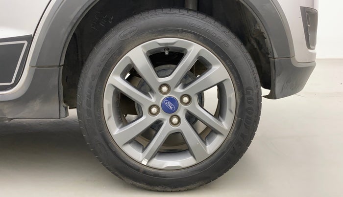 2018 Ford FREESTYLE TITANIUM PLUS 1.2 PETROL, Petrol, Manual, 52,626 km, Left Rear Wheel