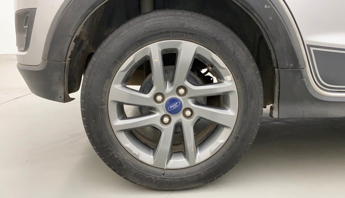 2018 Ford FREESTYLE TITANIUM PLUS 1.2 PETROL, Petrol, Manual, 52,626 km, Right Rear Wheel