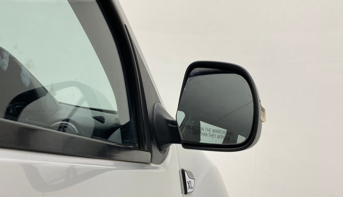 2017 Nissan Terrano XL D PLUS, Diesel, Manual, 91,700 km, Right rear-view mirror - Folding motor not working