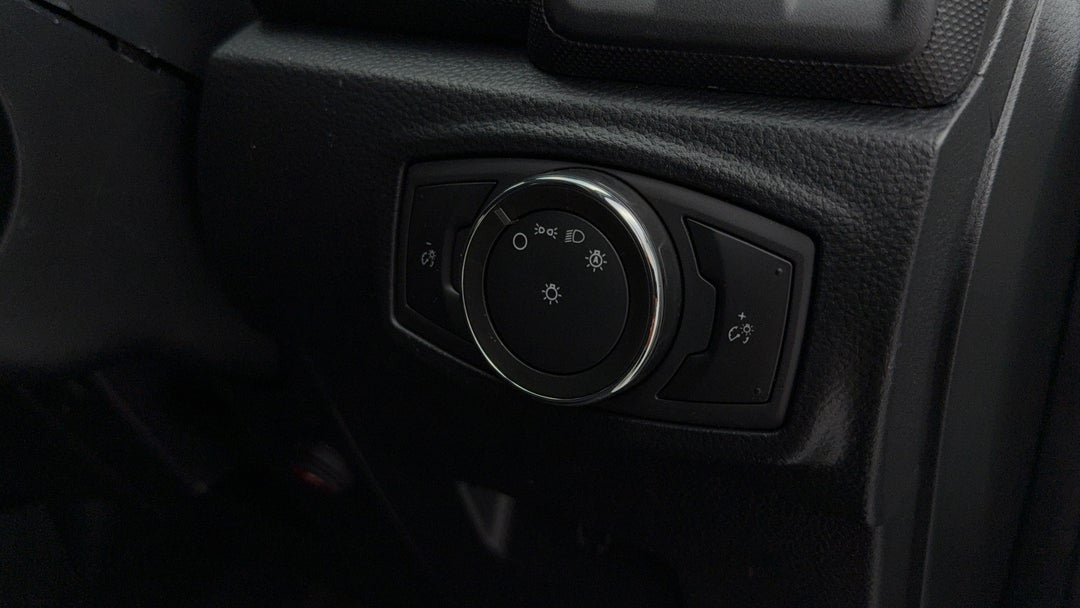 2021 Ford Ranger Xl 3.2 (4x4), Automatic, 97392 km, Utility Switches/Buttons