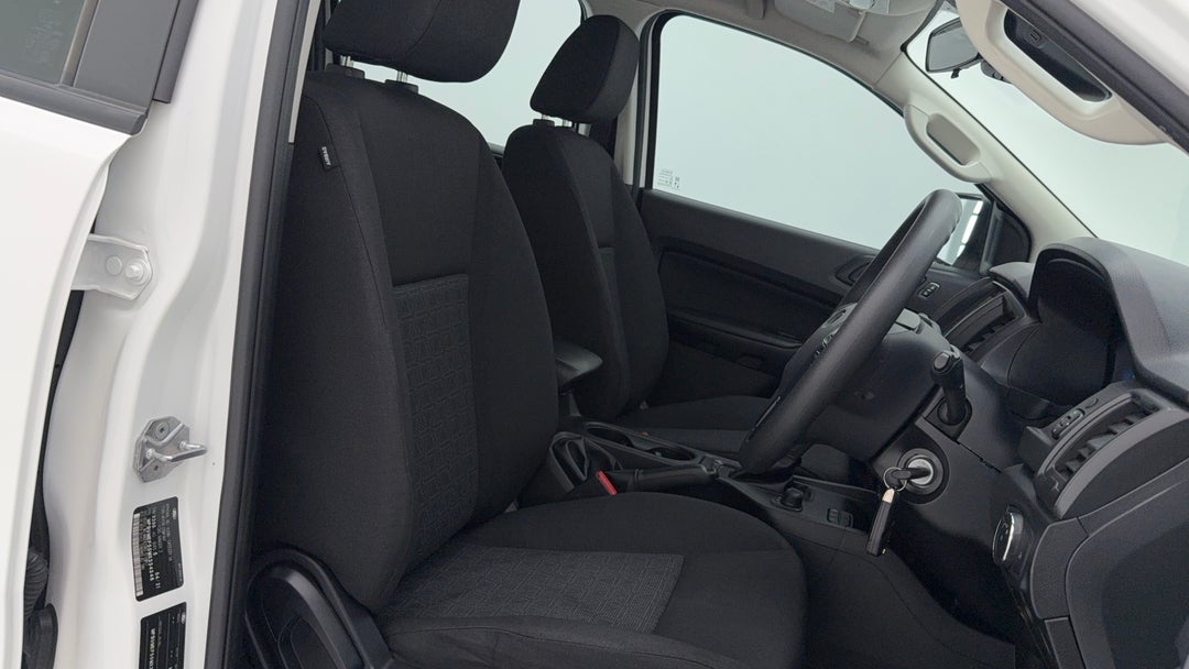 2021 Ford Ranger Xl 3.2 (4x4), Automatic, 97392 km, Right Side Front Door Cabin View