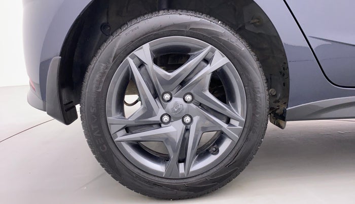 2022 Hyundai NEW I20 SPORTZ 1.5 MT, Diesel, Manual, 7,027 km, Right Rear Wheel