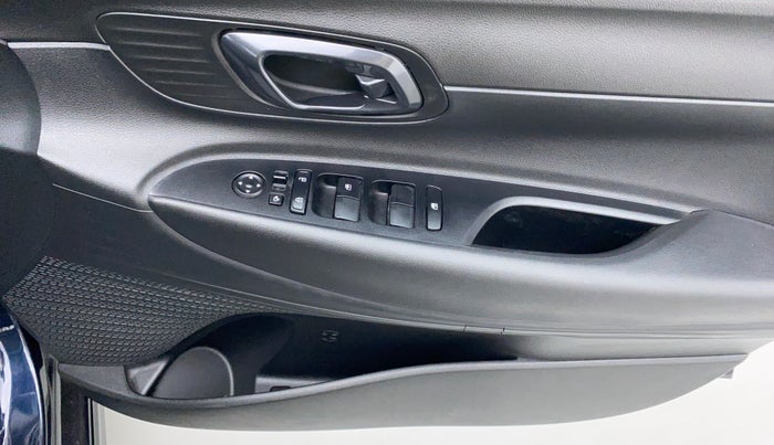 2022 Hyundai NEW I20 SPORTZ 1.5 MT, Diesel, Manual, 7,027 km, Driver Side Door Panels Control