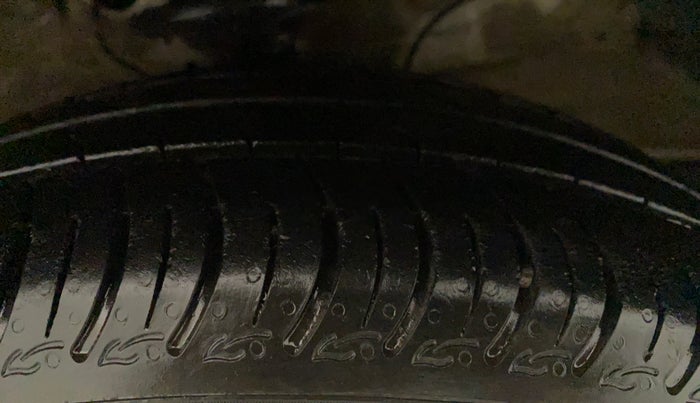 2022 Maruti S PRESSO VXI (O) CNG, CNG, Manual, 31,772 km, Right Front Tyre Tread