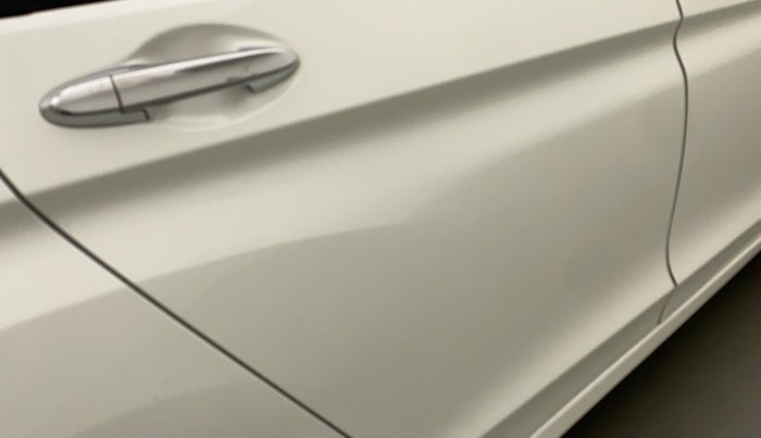 2019 Honda City 1.5L I-VTEC VX CVT, Petrol, Automatic, 39,138 km, Right rear door - Slightly dented