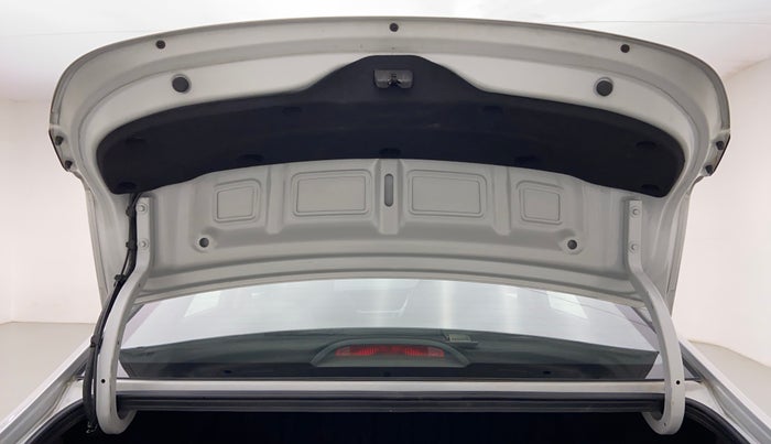 2017 Hyundai Verna 1.6 SX VTVT, Petrol, Manual, 33,418 km, Boot Door Open