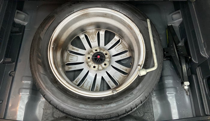 2019 Hyundai Tucson 2WD AT GLS PETROL, Petrol, Automatic, 39,264 km, Spare Tyre