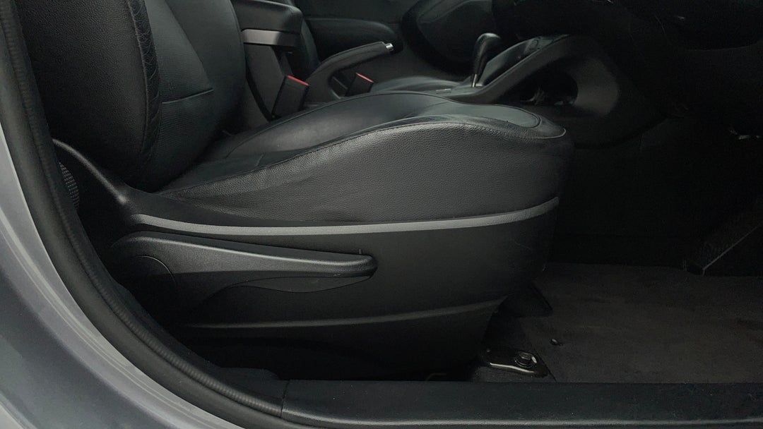 2014 Hyundai Ix35 Se (fwd), Automatic, 103285 km, Drivers Side Adjustment Panel