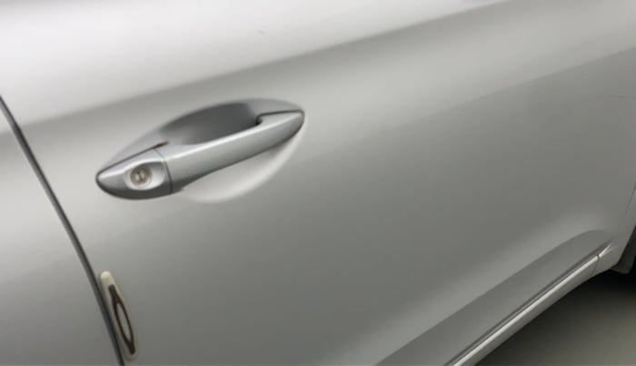 2017 Hyundai Elite i20 SPORTZ 1.2, Petrol, Manual, 66,815 km, Driver-side door - Slightly dented