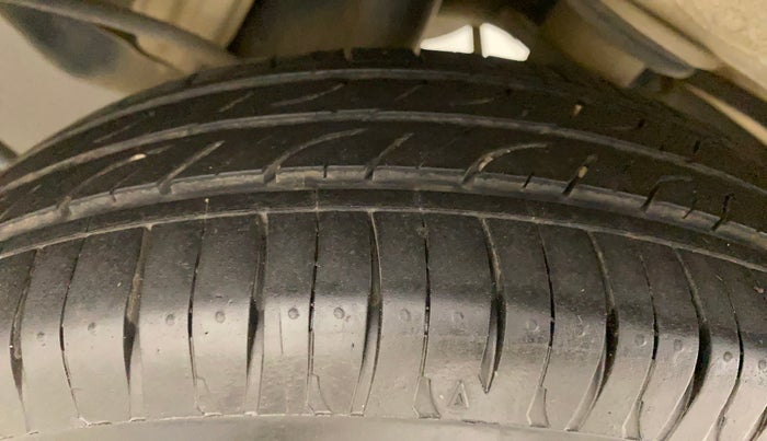 2016 Maruti Alto K10 VXI, Petrol, Manual, 64,675 km, Left Rear Tyre Tread