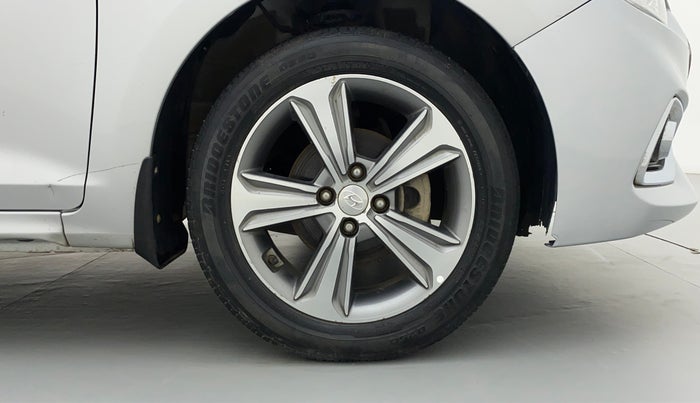 2017 Hyundai Verna 1.6 SX VTVT, Petrol, Manual, 48,460 km, Right Front Wheel