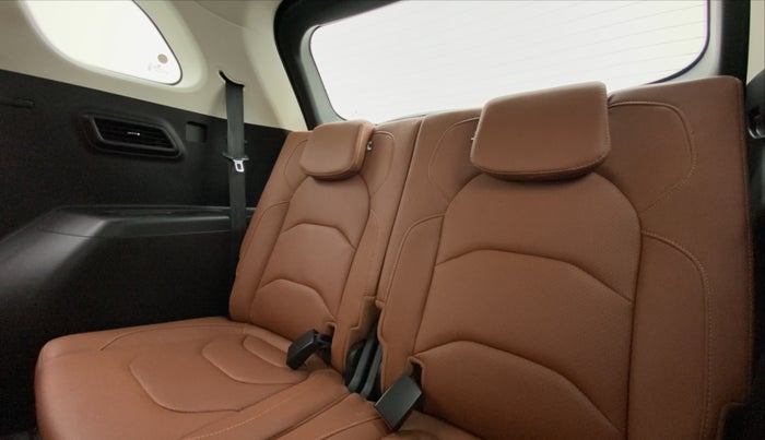 2020 MG HECTOR PLUS SHARP, Diesel, Manual, 26,508 km, Third Seat Row ( optional )