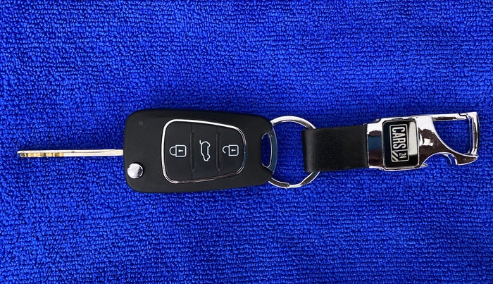 2019 Hyundai Grand i10 1.2 KAPPA SPORTZ (O), Petrol, Manual, 34,954 km, Key Close Up