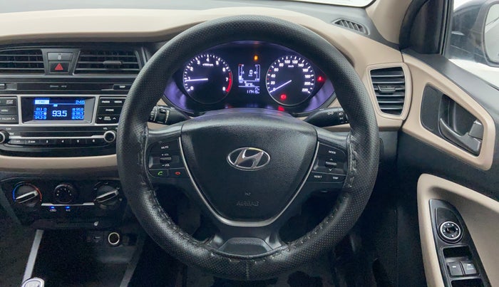 2016 Hyundai Elite i20 MAGNA 1.2, Petrol, Manual, 1,17,516 km, Steering Wheel Close Up