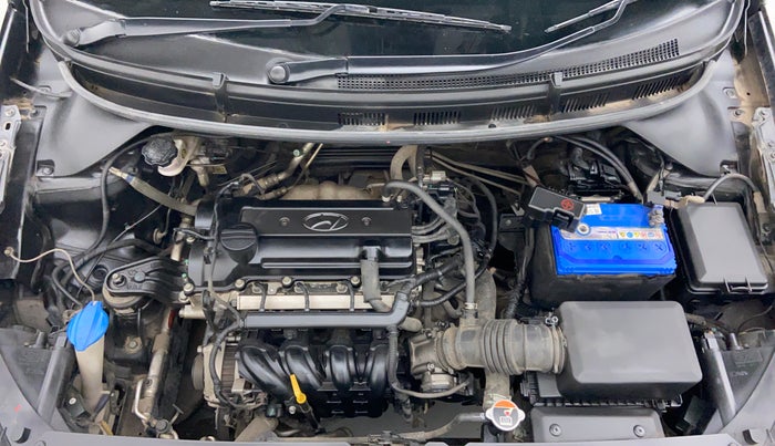 2016 Hyundai Elite i20 MAGNA 1.2, Petrol, Manual, 1,17,516 km, Engine Bonet View