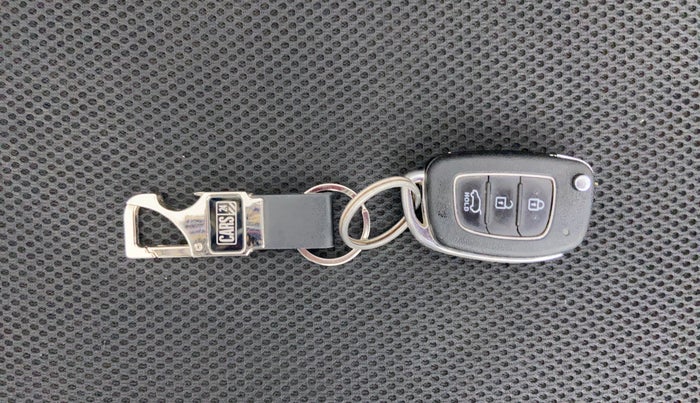 2016 Hyundai Elite i20 MAGNA 1.2, Petrol, Manual, 1,17,516 km, Key Close up