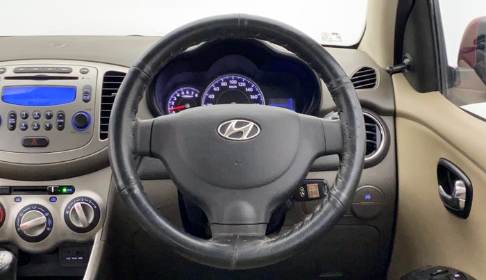 2014 Hyundai i10 SPORTZ 1.1 IRDE2, Petrol, Manual, 50,086 km, Steering Wheel Close Up