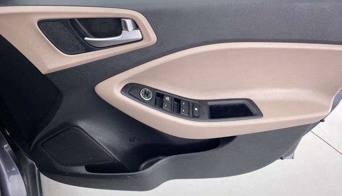 2015 Hyundai Elite i20 MAGNA 1.2, Petrol, Manual, 59,112 km, Driver Side Door Panels Control