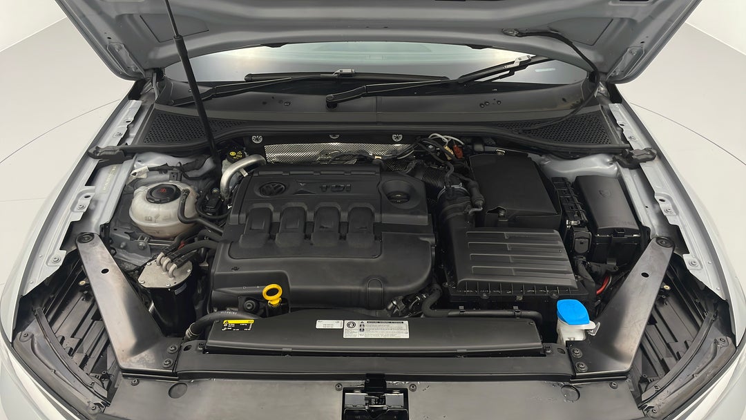 Open Bonnet (Engine)