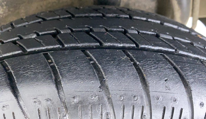 2016 Maruti Celerio VXI AGS, Petrol, Automatic, 15,198 km, Left Rear Tyre Tread