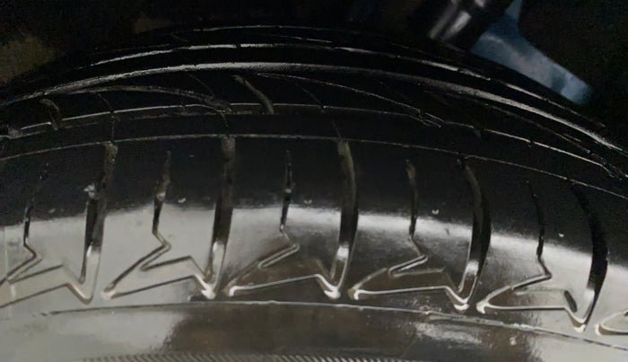 2015 Skoda Octavia ELEGANCE 2.0 TDI CR AT, Diesel, Automatic, 82,815 km, Right Rear Tyre Tread