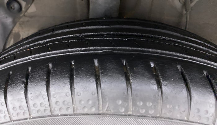 2015 Hyundai Elite i20 SPORTZ 1.2, Petrol, Manual, 78,855 km, Right Rear Tyre Tread