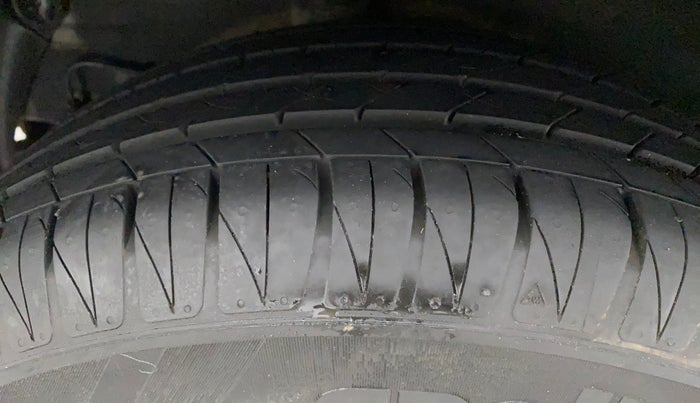 2023 KIA SONET HTK PLUS 1.0 IMT, Petrol, Manual, 7,699 km, Right Rear Tyre Tread