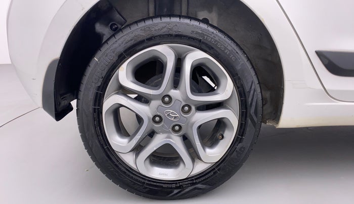 2019 Hyundai Elite i20 ASTA 1.2 (O), Petrol, Manual, 40,859 km, Right Rear Wheel