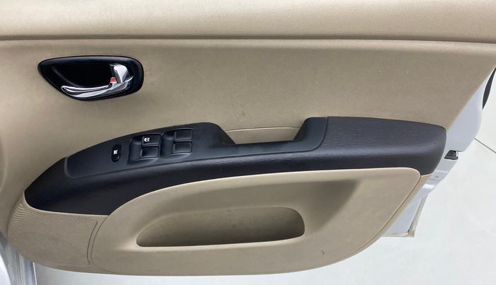 2014 Hyundai i10 SPORTZ 1.1 IRDE2, Petrol, Manual, 88,022 km, Driver Side Door Panels Control