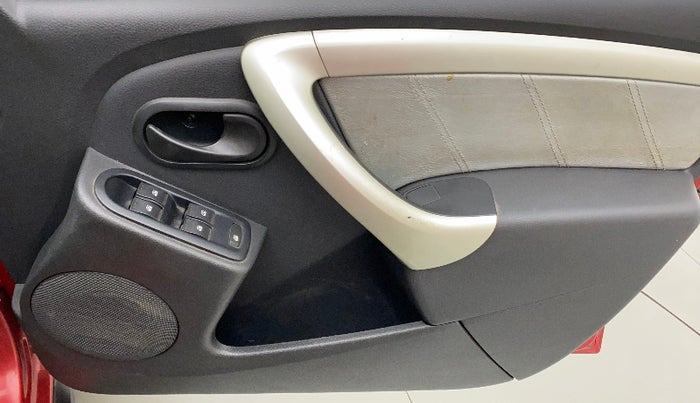 2014 Renault Duster RXL PETROL, Petrol, Manual, 42,115 km, Driver Side Door Panels Control