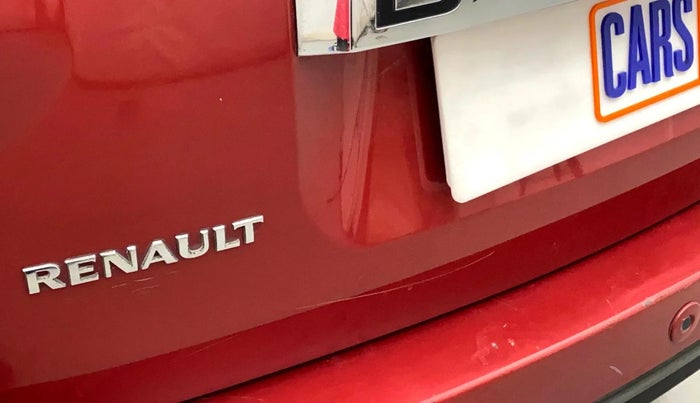 2014 Renault Duster RXL PETROL, Petrol, Manual, 42,115 km, Dicky (Boot door) - Minor scratches