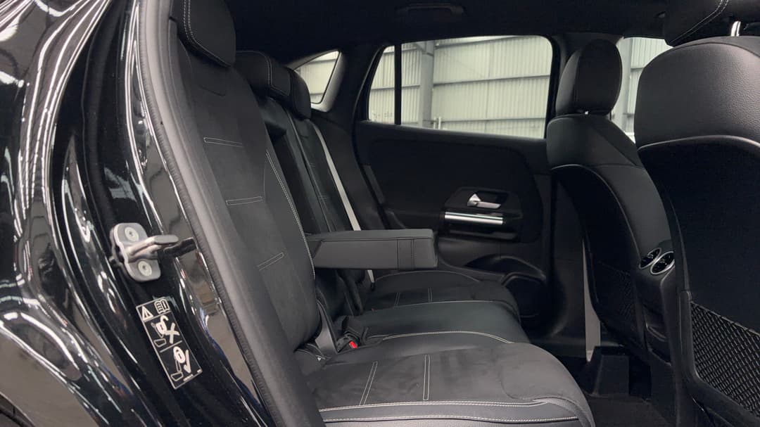 2025 Mercedes-benz GLA 200, Automatic, 6799 km, Right Side Rear Door Cabin View