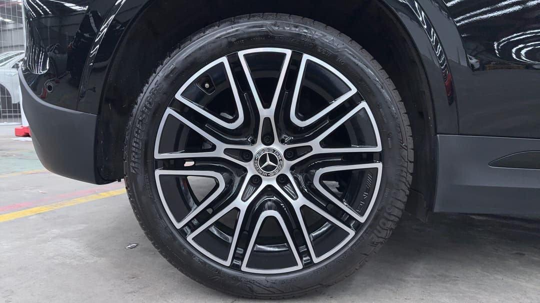 2025 Mercedes-benz GLA 200, Automatic, 6799 km, Right Rear Wheel