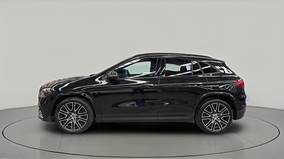 2025 Mercedes-benz GLA 200, Automatic, 6799 km, Left Side View