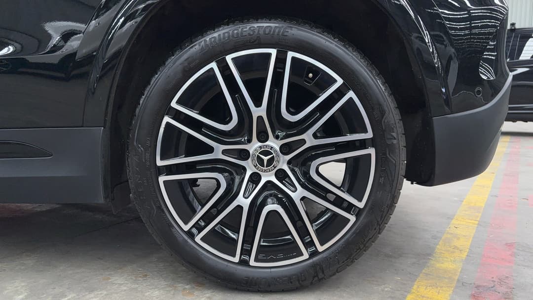 2025 Mercedes-benz GLA 200, Automatic, 6799 km, Left Rear Wheel