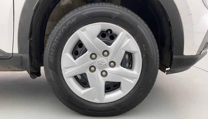 2019 Hyundai VENUE S 1.2, Petrol, Manual, 25,672 km, Right Front Wheel