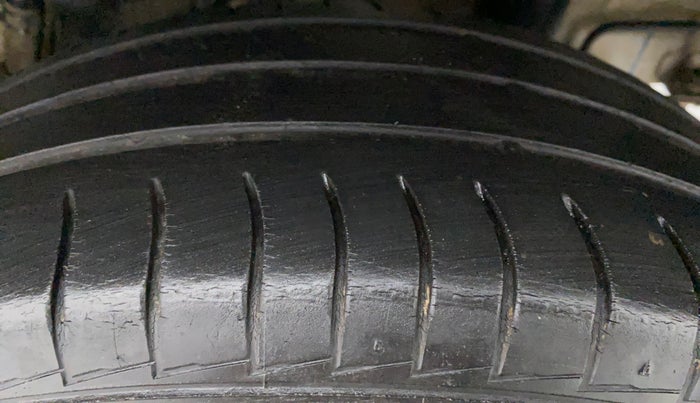 2019 Hyundai VENUE S 1.2, Petrol, Manual, 25,672 km, Left Rear Tyre Tread