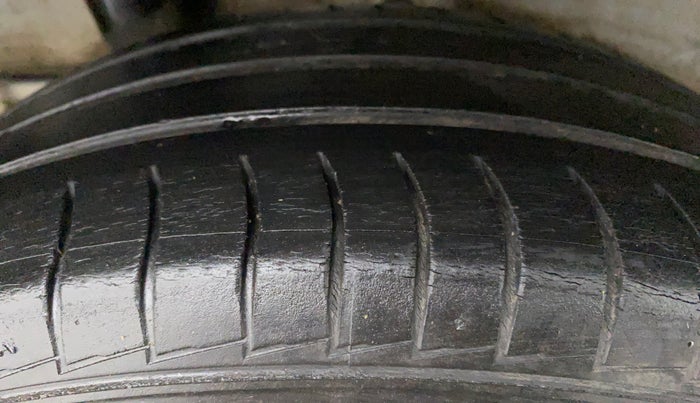 2019 Hyundai VENUE S 1.2, Petrol, Manual, 25,672 km, Right Rear Tyre Tread