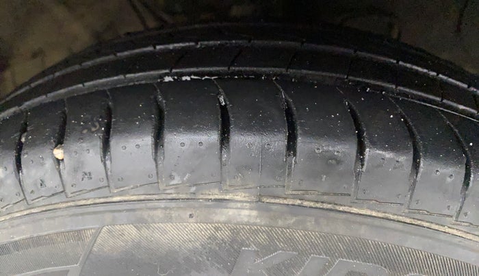2019 Hyundai NEW SANTRO MAGNA, Petrol, Manual, 16,626 km, Right Front Tyre Tread