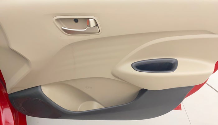 2019 Hyundai NEW SANTRO MAGNA, Petrol, Manual, 16,626 km, Driver Side Door Panels Control