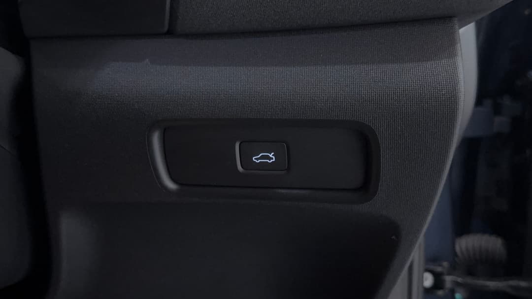 2023 Polestar 2 Long Range Dual Motor 78kwh, Automatic, 15111 km, Utility Switches/Buttons