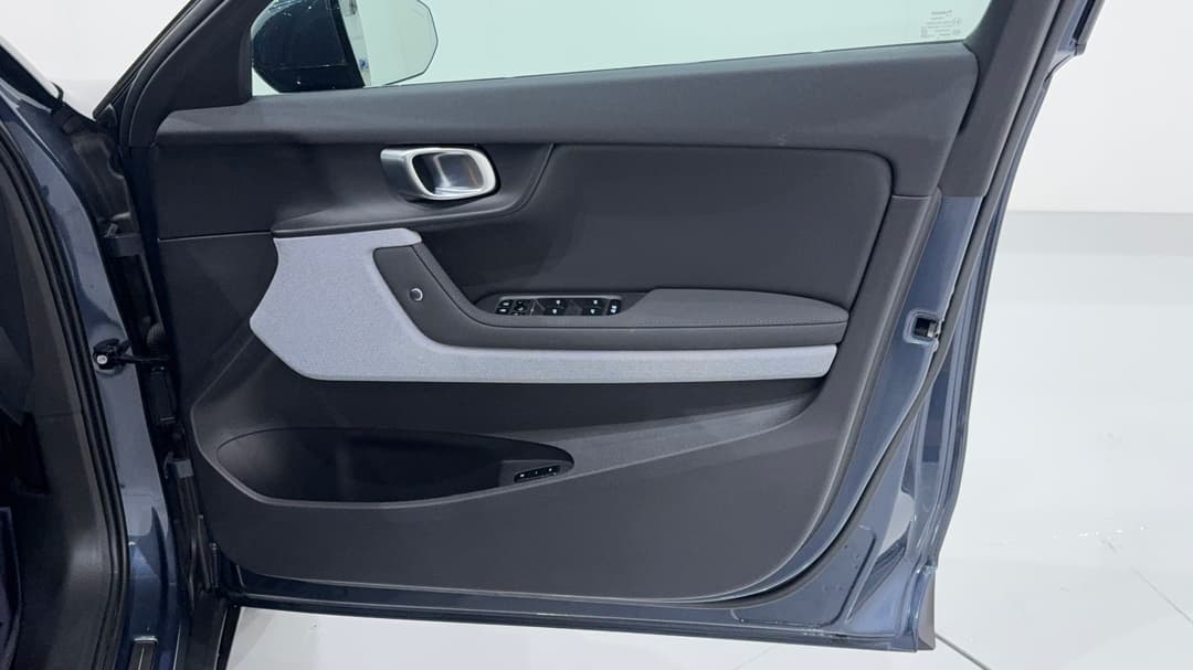 2023 Polestar 2 Long Range Dual Motor 78kwh, Automatic, 15111 km, Speaker View