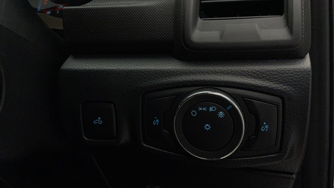 2020 Ford Ranger Xl 3.2 (4x4), Automatic, 86455 km, Utility Switches/Buttons