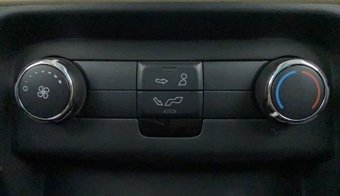 2016 Ford Endeavour 2.2l 4X4 MT Trend, Diesel, Manual, 79,463 km, Rear AC Temperature Control