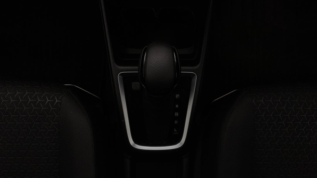 2022 Suzuki Swift Gl (qld), Automatic, 26364 km, Gear Lever 