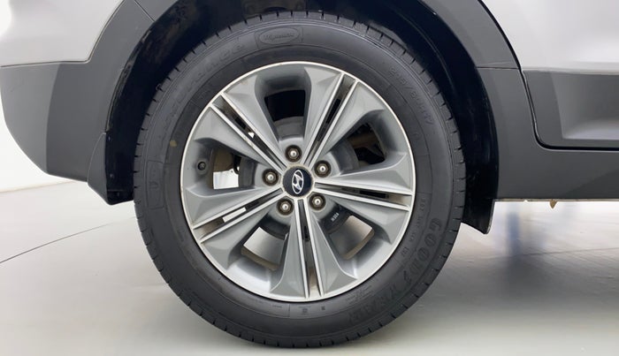 2017 Hyundai Creta 1.6 SX PLUS AUTO PETROL, Petrol, Automatic, 38,308 km, Right Rear Wheel